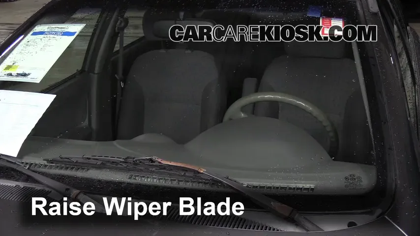 2004 Kia Rio 1.6L 4 Cyl. Windshield Wiper Blade (Front)